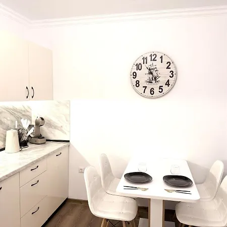 Stylish Near Harbor And Luxury *